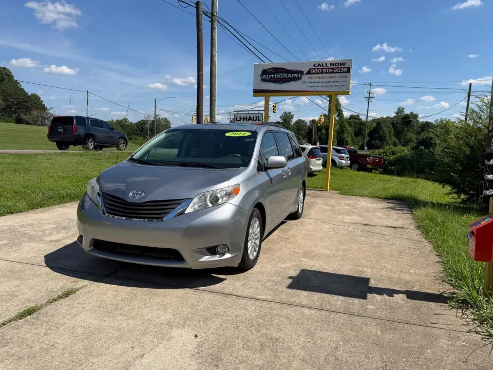 2014 Toyota Sienna XLE